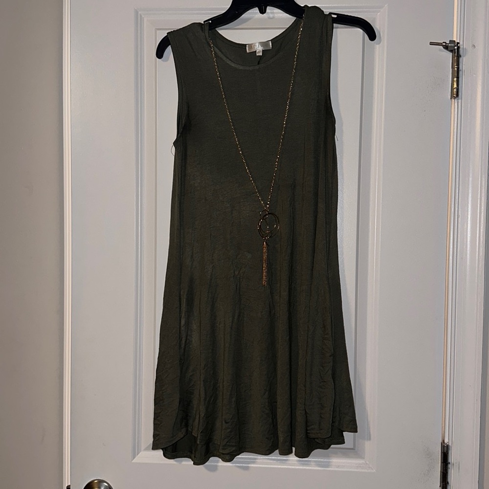 🍀 Green dress with pockets